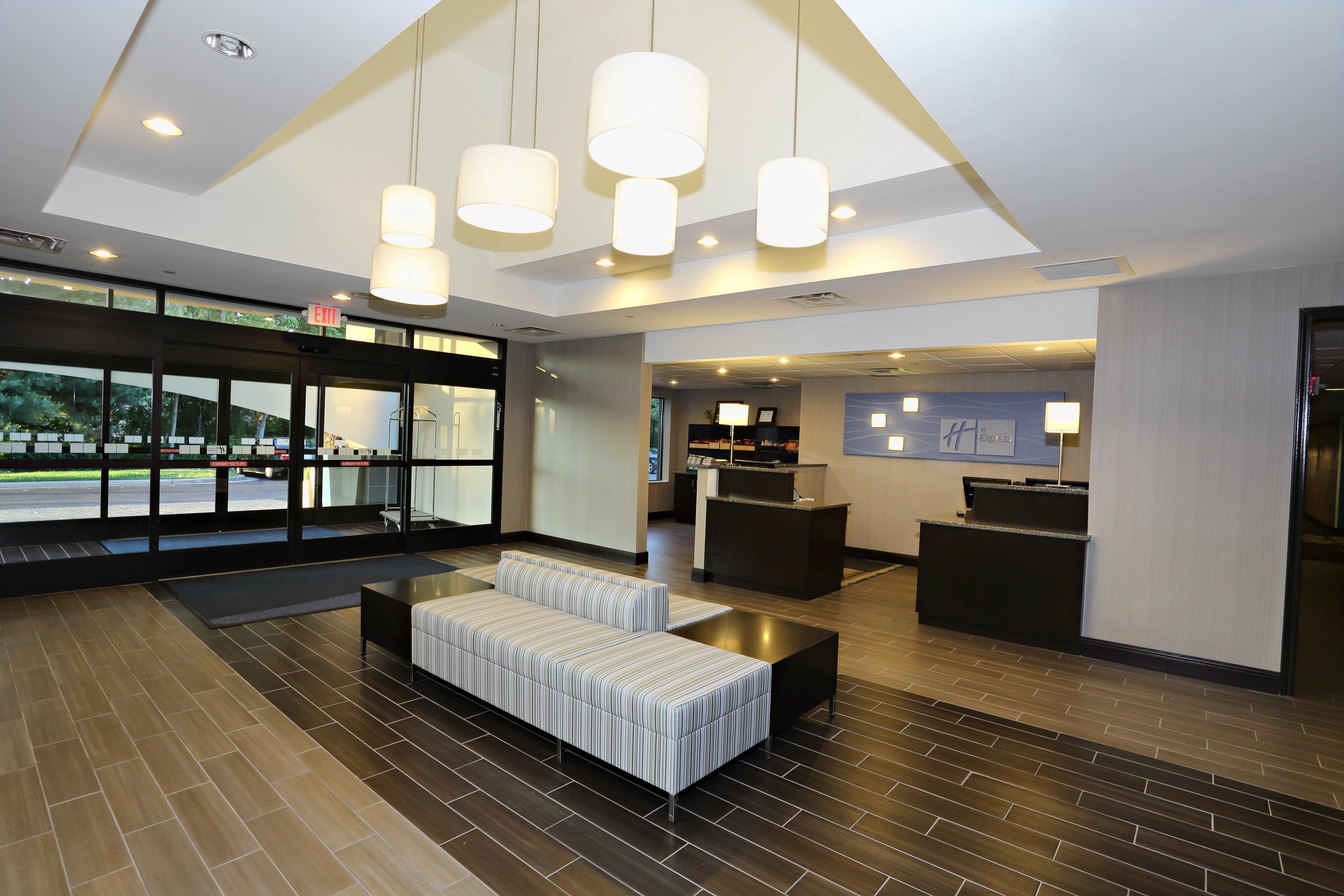 Holiday Inn Express Brentwood-South Cool Springs By Ihg Exteriör bild